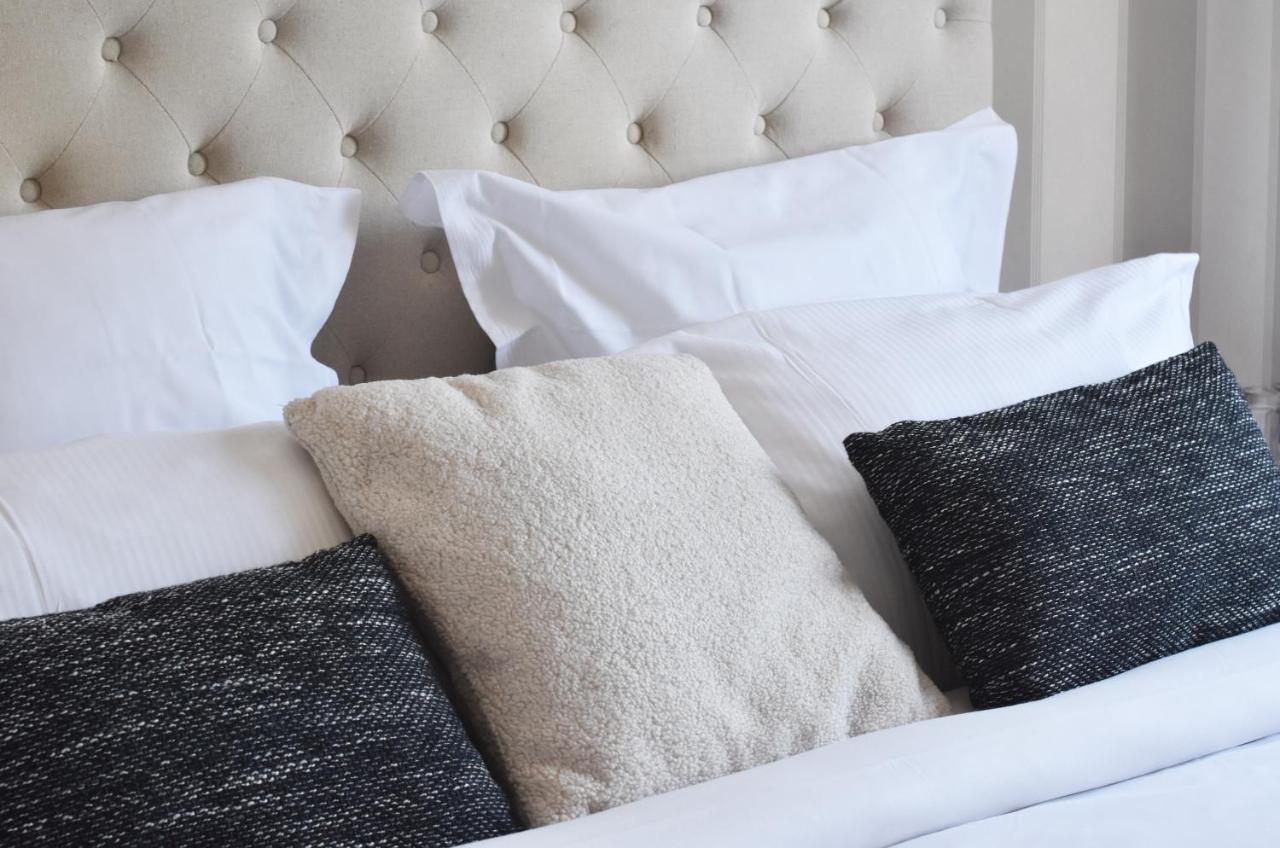 Le Boeuf Couronne - Hotel & Restaurant Chartres- Logis Hotels 외부 사진