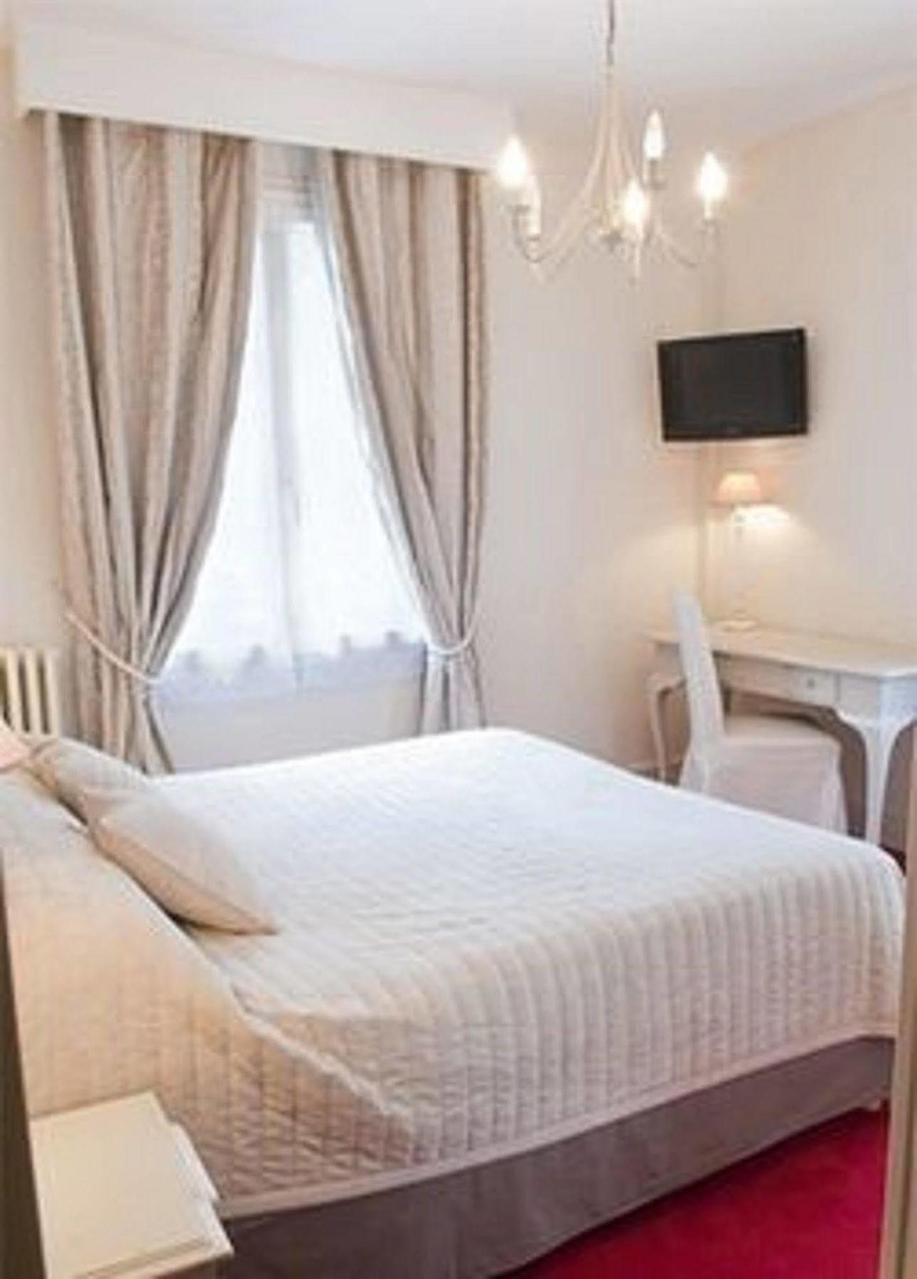 Le Boeuf Couronne - Hotel & Restaurant Chartres- Logis Hotels 외부 사진
